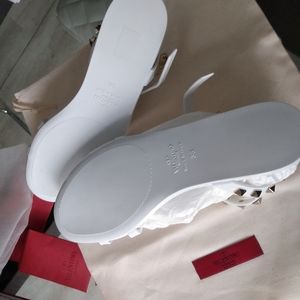 COPY - VALENTINO GARAVANI Sandales Rockstud en PVC Brand new in the box with th…